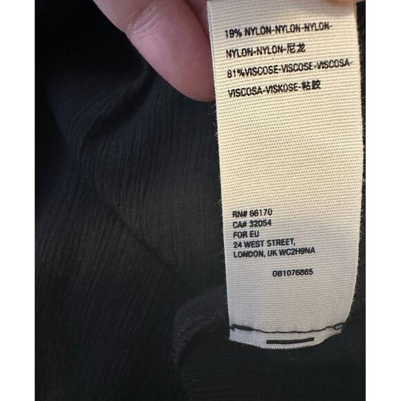 Free People black faux wrap long sleeves blouse size small - Picture 4 of 15